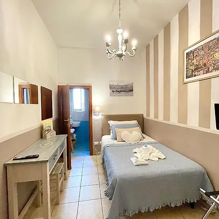 Le Di Livia 2* سيينا