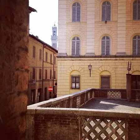 Le Di Livia 2* Siena