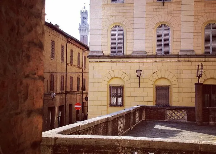 Le Di Livia 3* Siena